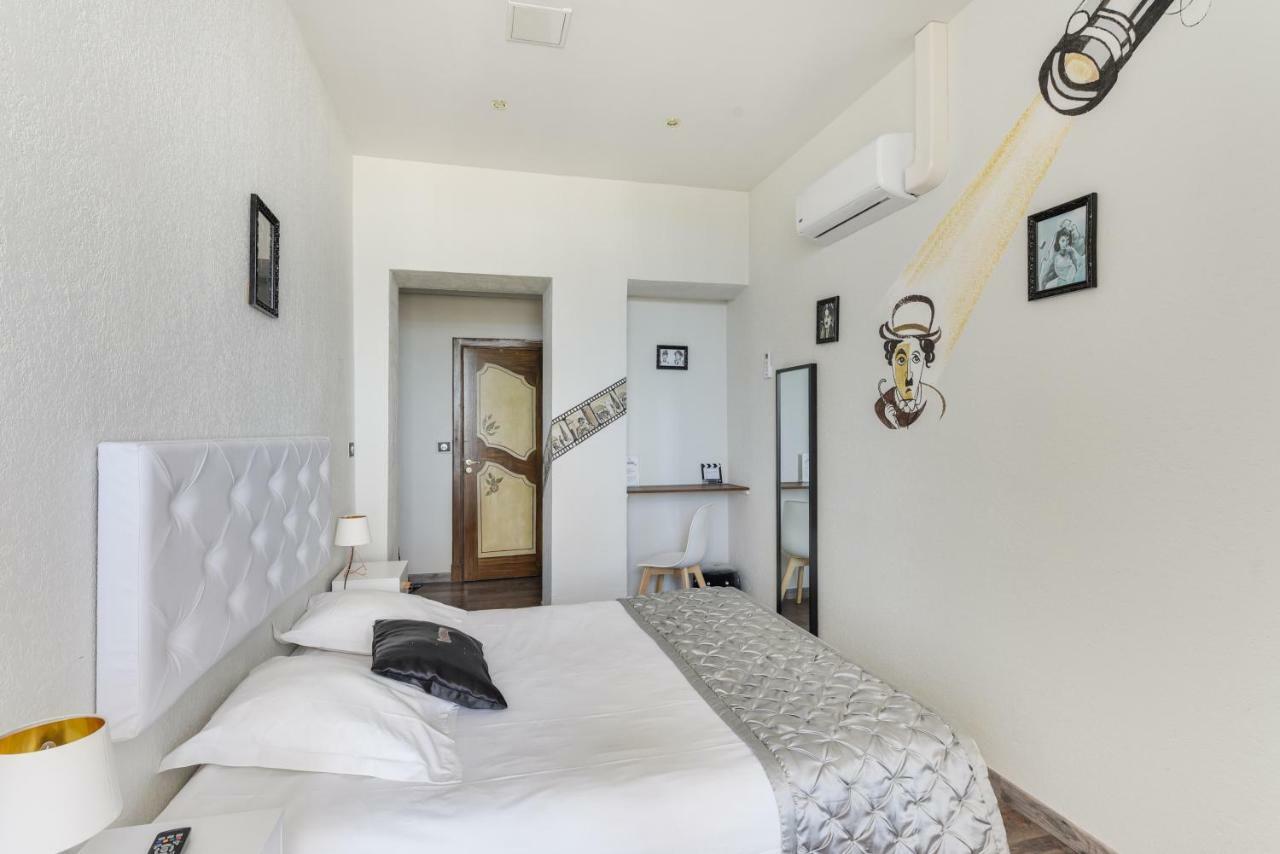 Le Marina B Hotel La Ciotat Zewnętrze zdjęcie
